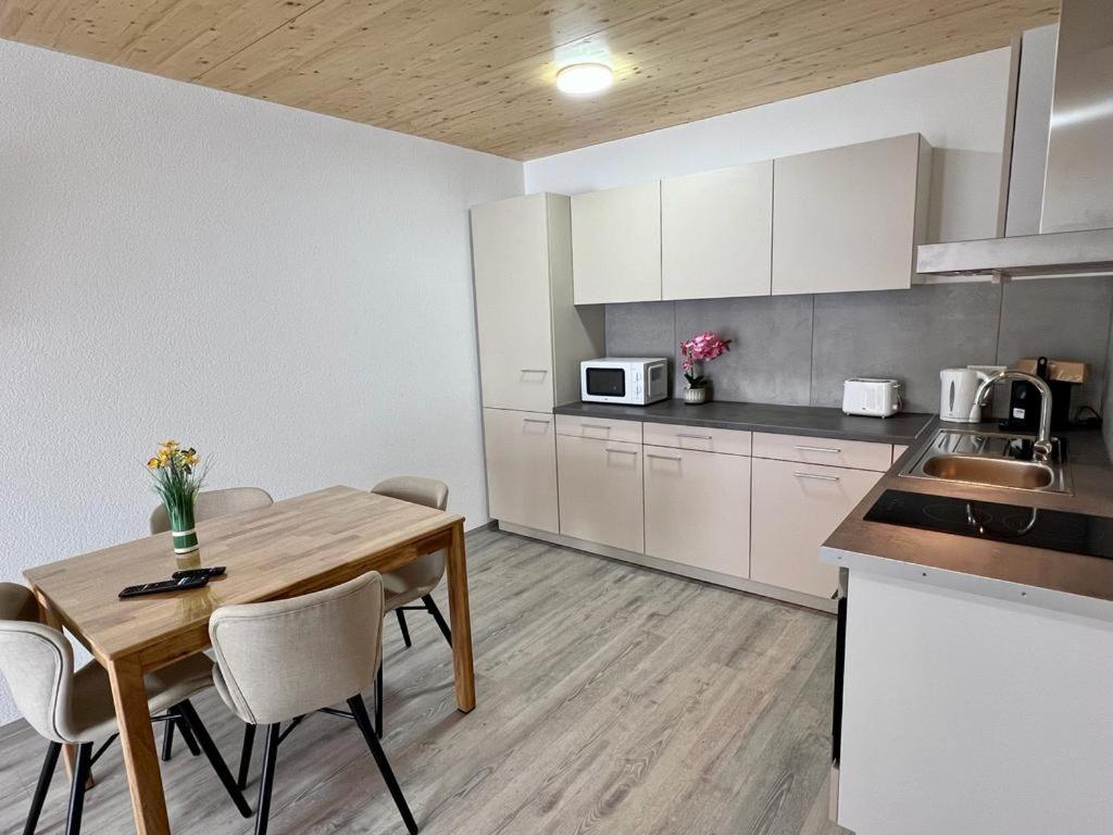 Grenzapartments * Bietingen